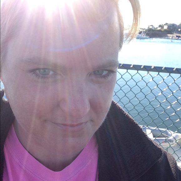 Meet your Posher, Jennifer - Picture 4 of 15